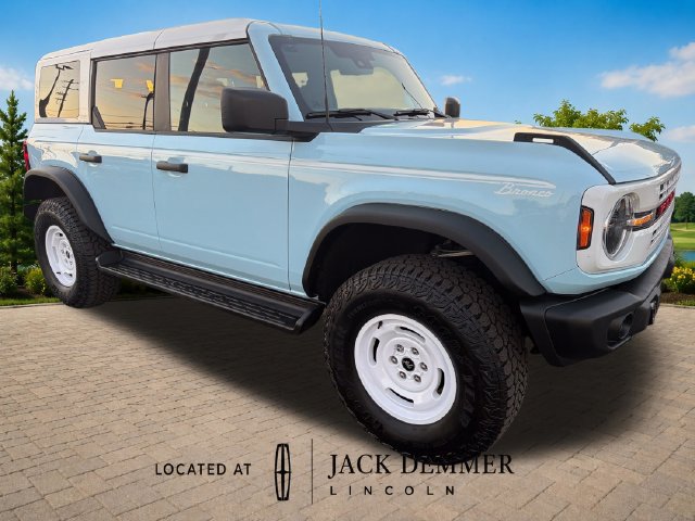 Used 2025 Ford Bronco Heritage Edition AWD/4WD image 9