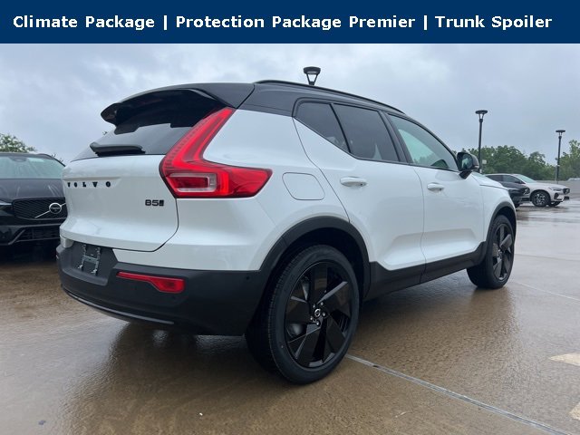 New 2026 Volvo XC40 B5 Ultra w/ Protection Package Premier image 7