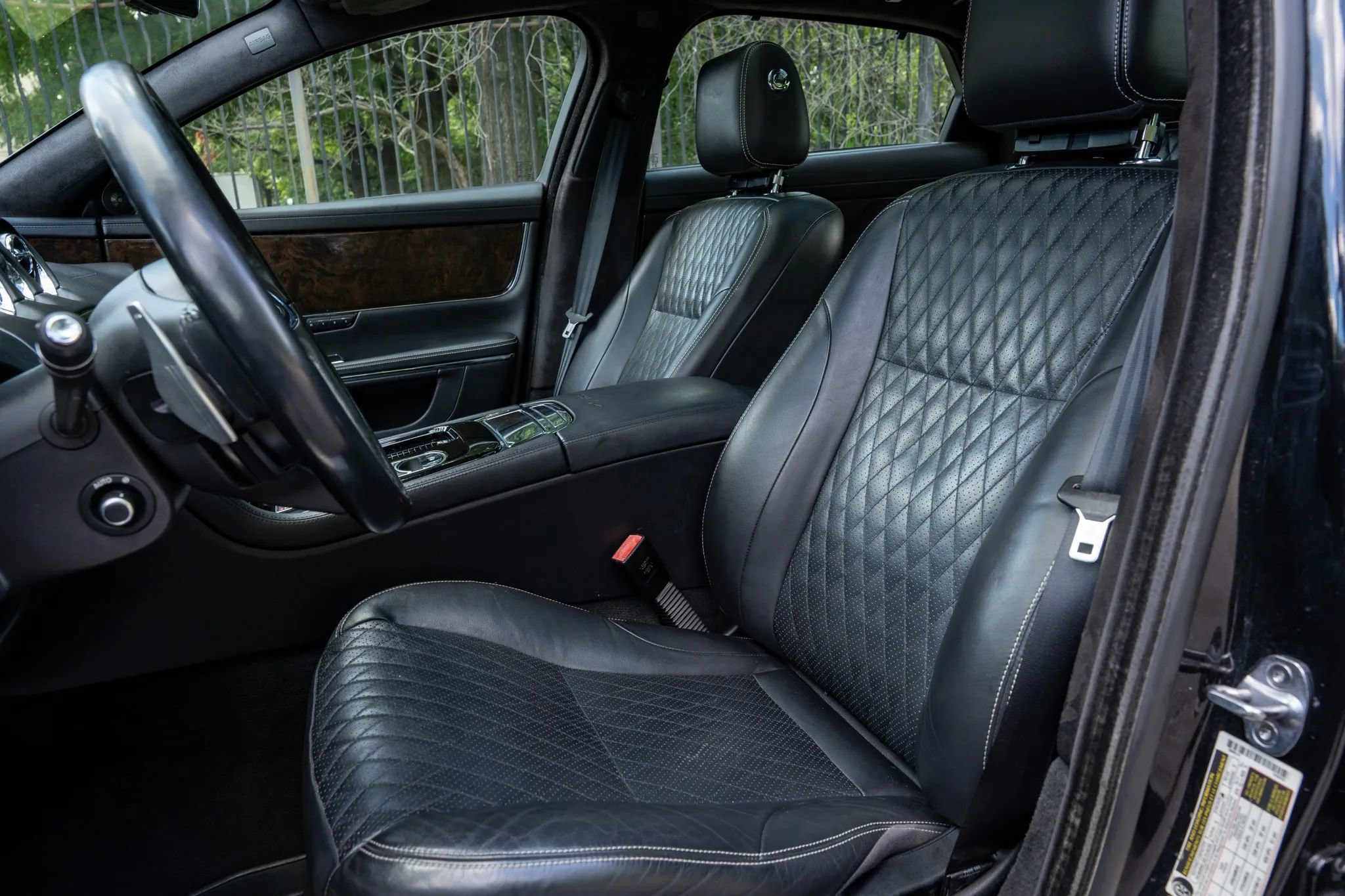 Used 2019 Jaguar XJ L Supercharged RWD image 11