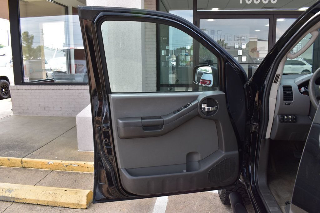 Used 2010 Nissan Xterra X AWD/4WD image 25