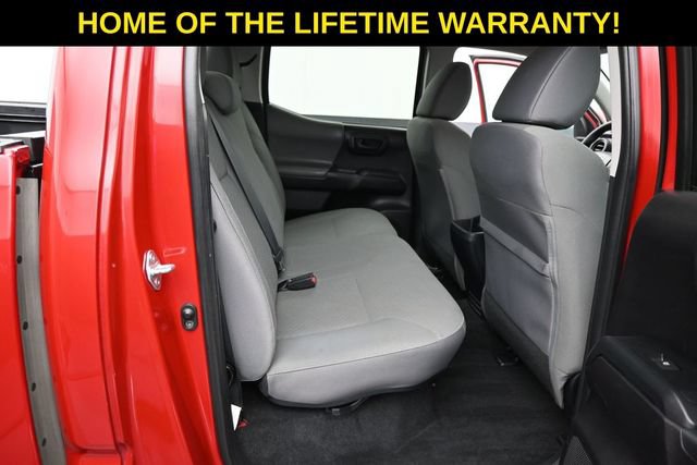 Used 2021 Toyota Tacoma SR AWD/4WD image 37