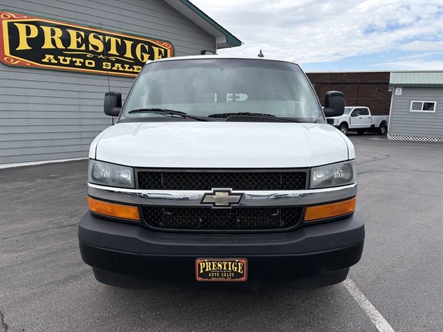 Used 2016 Chevrolet Express 3500 LT w/ LT Preferred Equipment Group RWD image 3