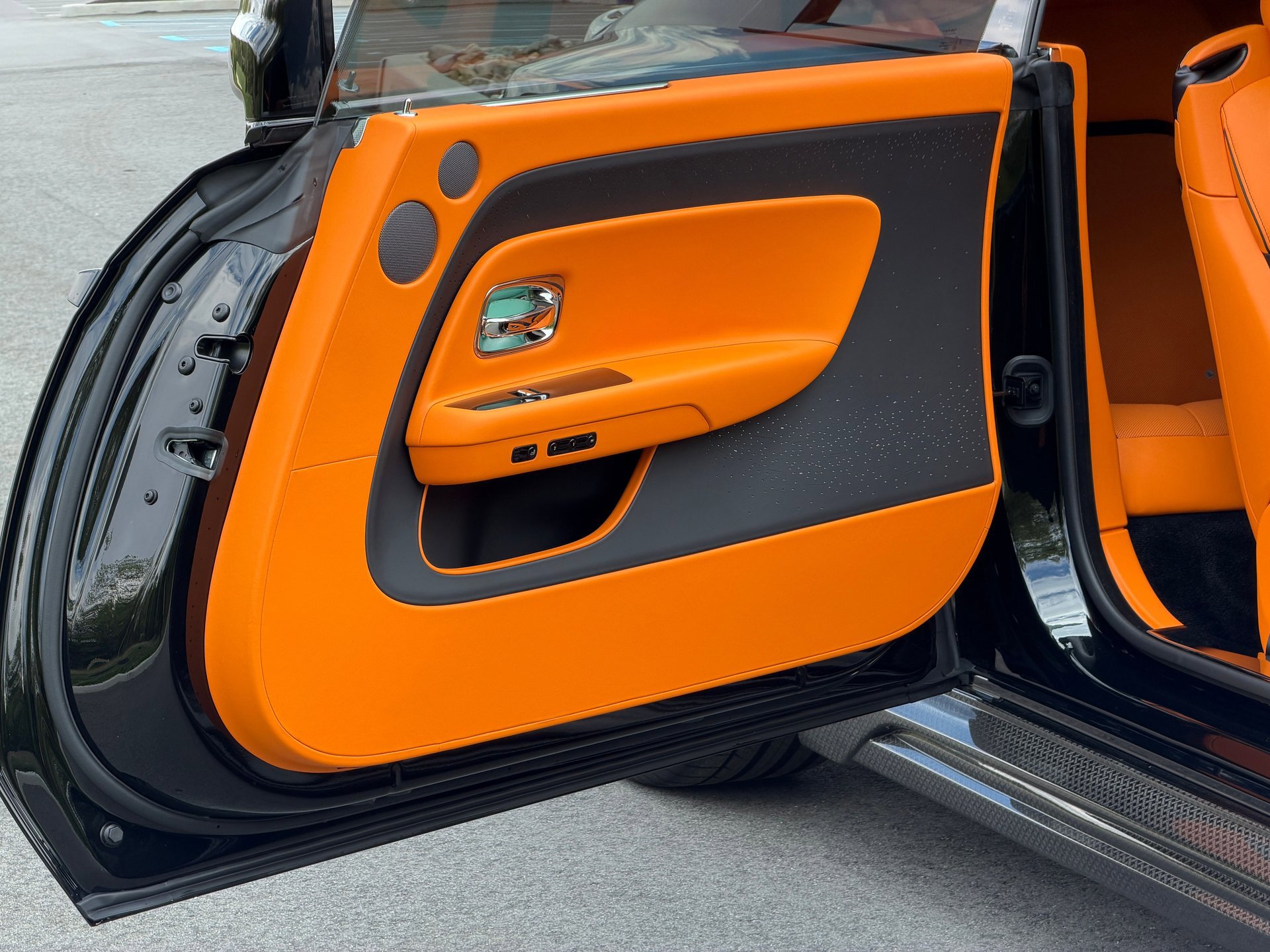 Used 2024 Rolls-Royce Spectre w/ Spectre Launch Package AWD/4WD image 35