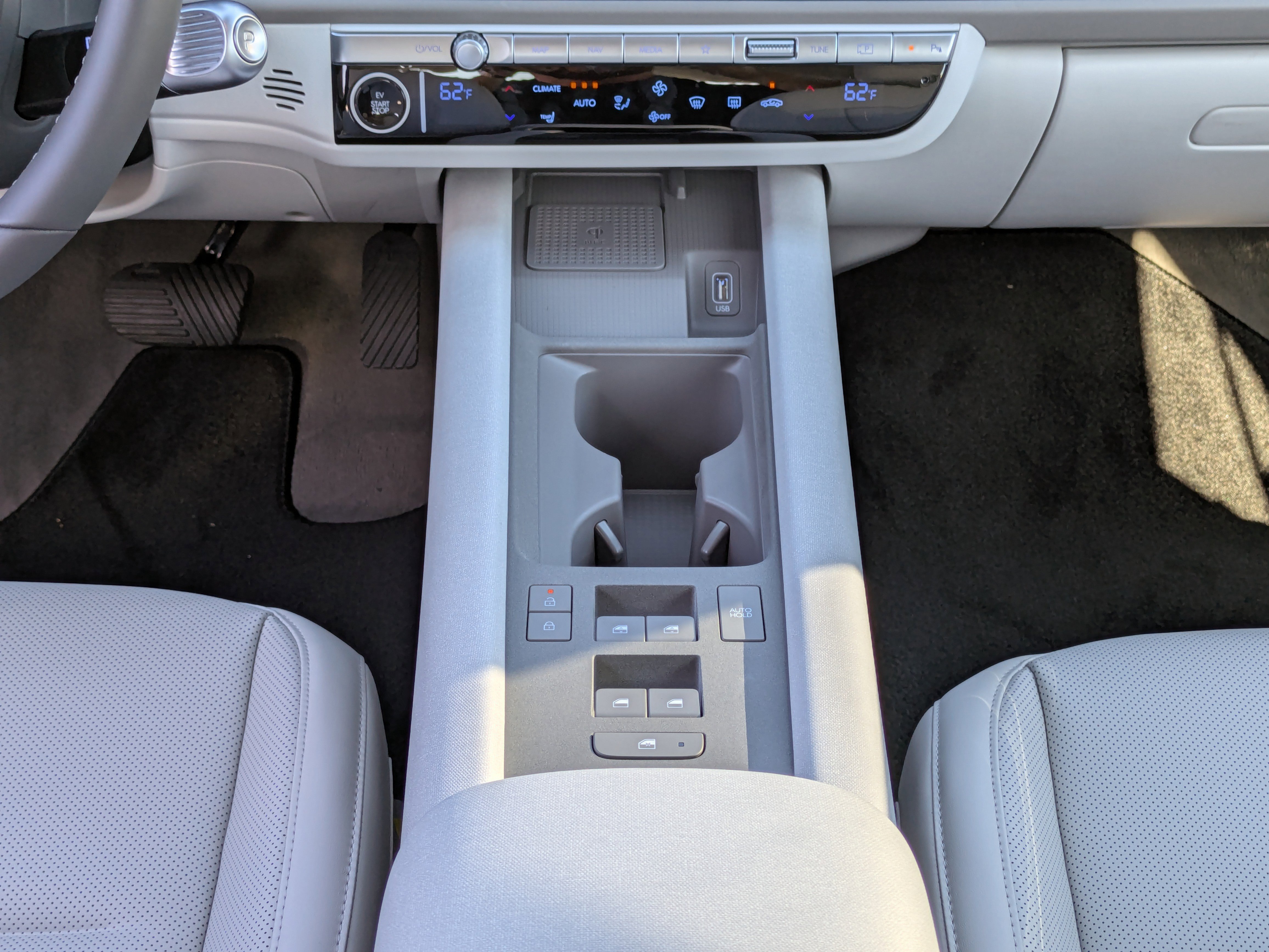 New 2025 Hyundai Ioniq 6 SEL image 19