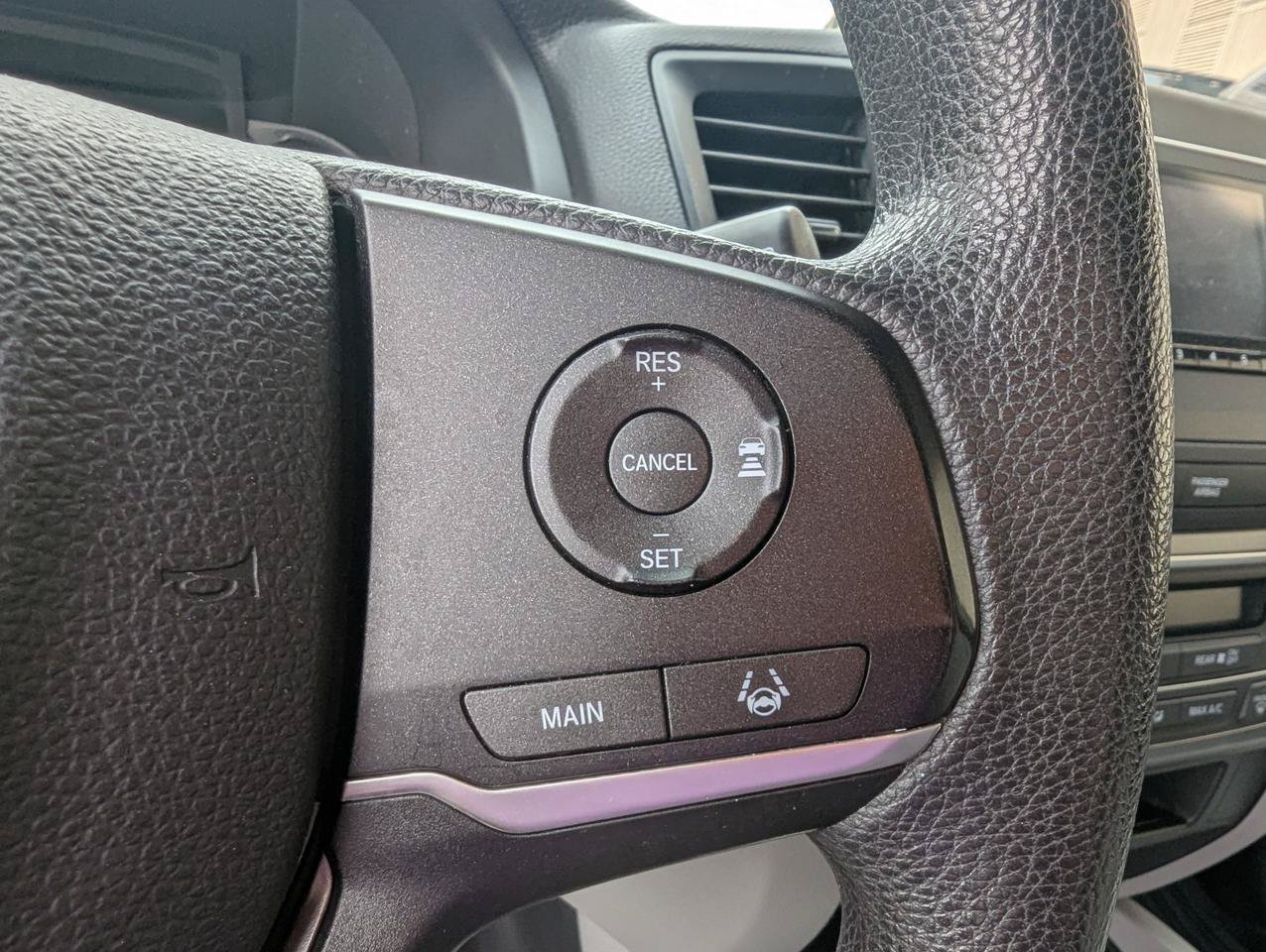 Used 2019 Honda Pilot LX image 15