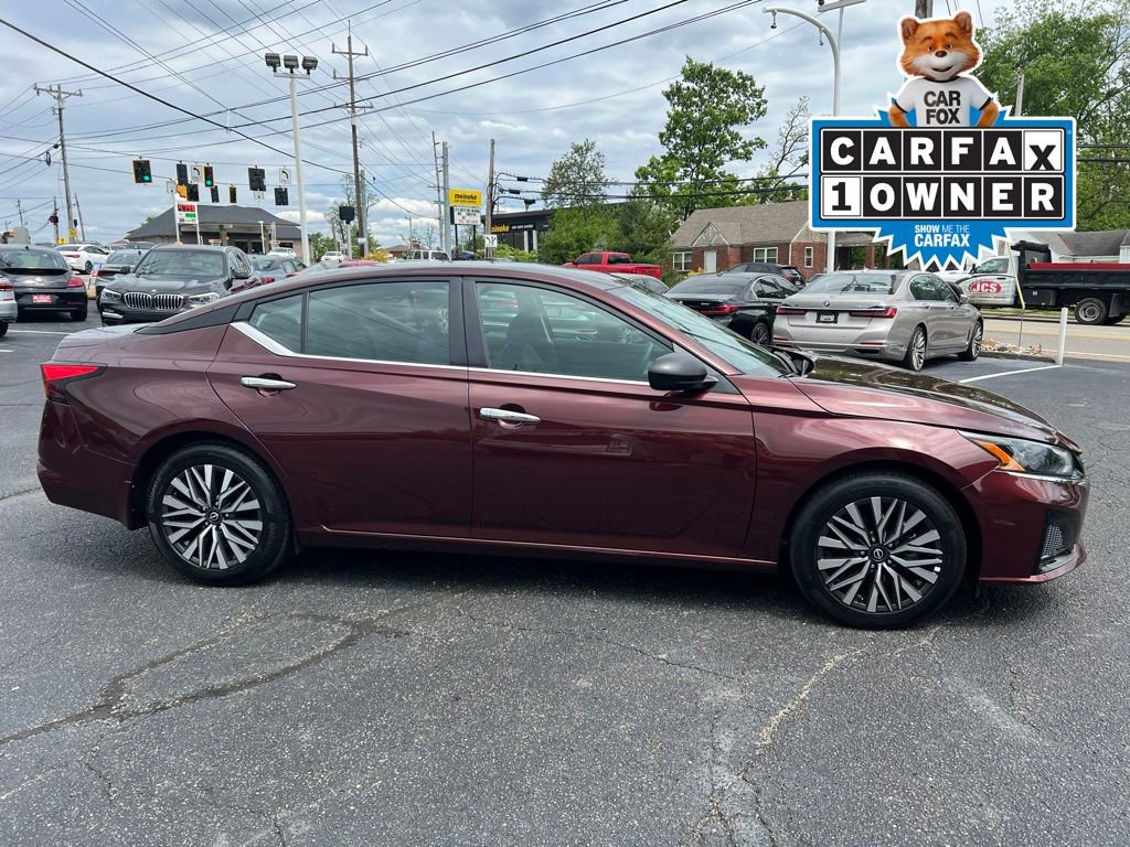 Used 2025 Nissan Altima 2.5 SV FWD image 5