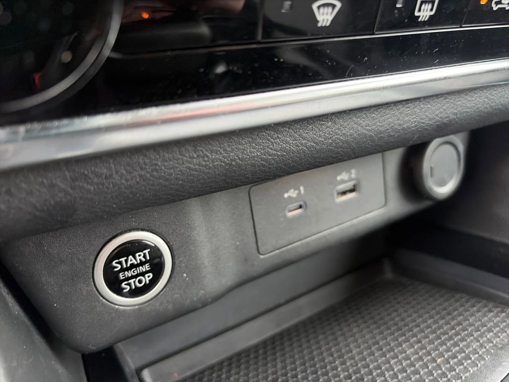 Used 2021 Nissan Rogue S FWD image 33