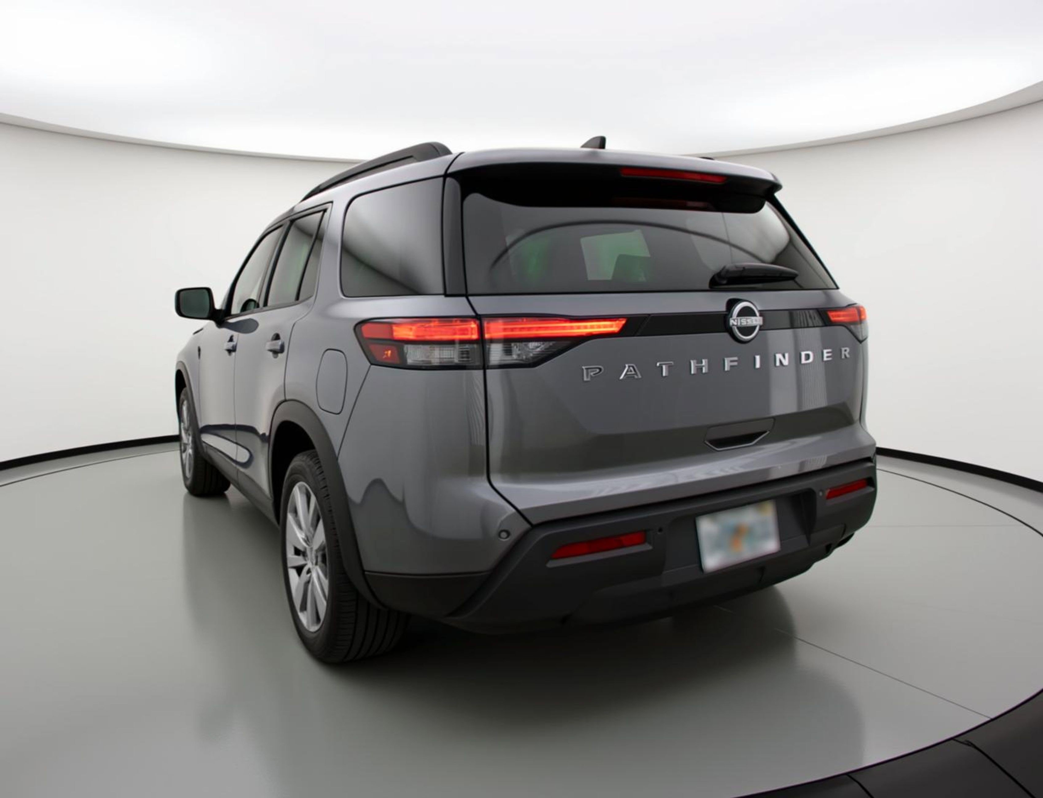 Used 2025 Nissan Pathfinder SV FWD image 6