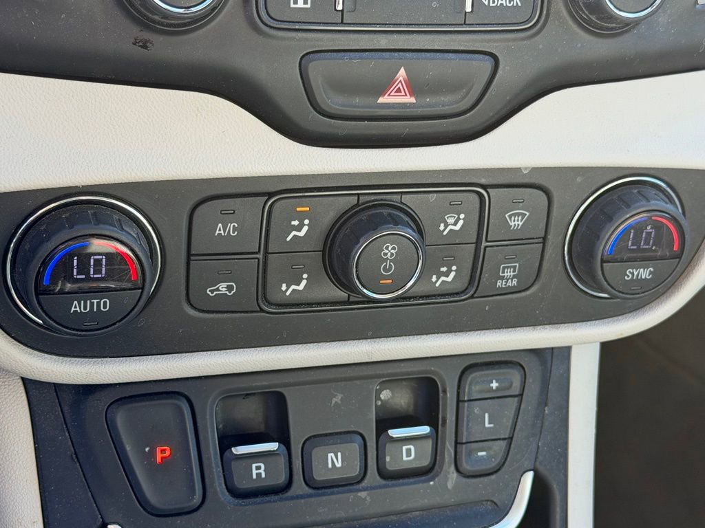 Used 2019 GMC Terrain Denali w/ Advanced Safety Package FWD image 19