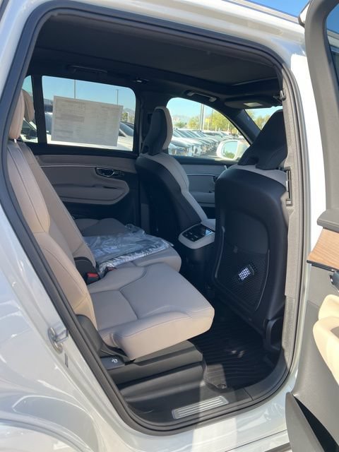 New 2026 Volvo XC90 B5 Plus w/ Protection Package AWD/4WD image 26