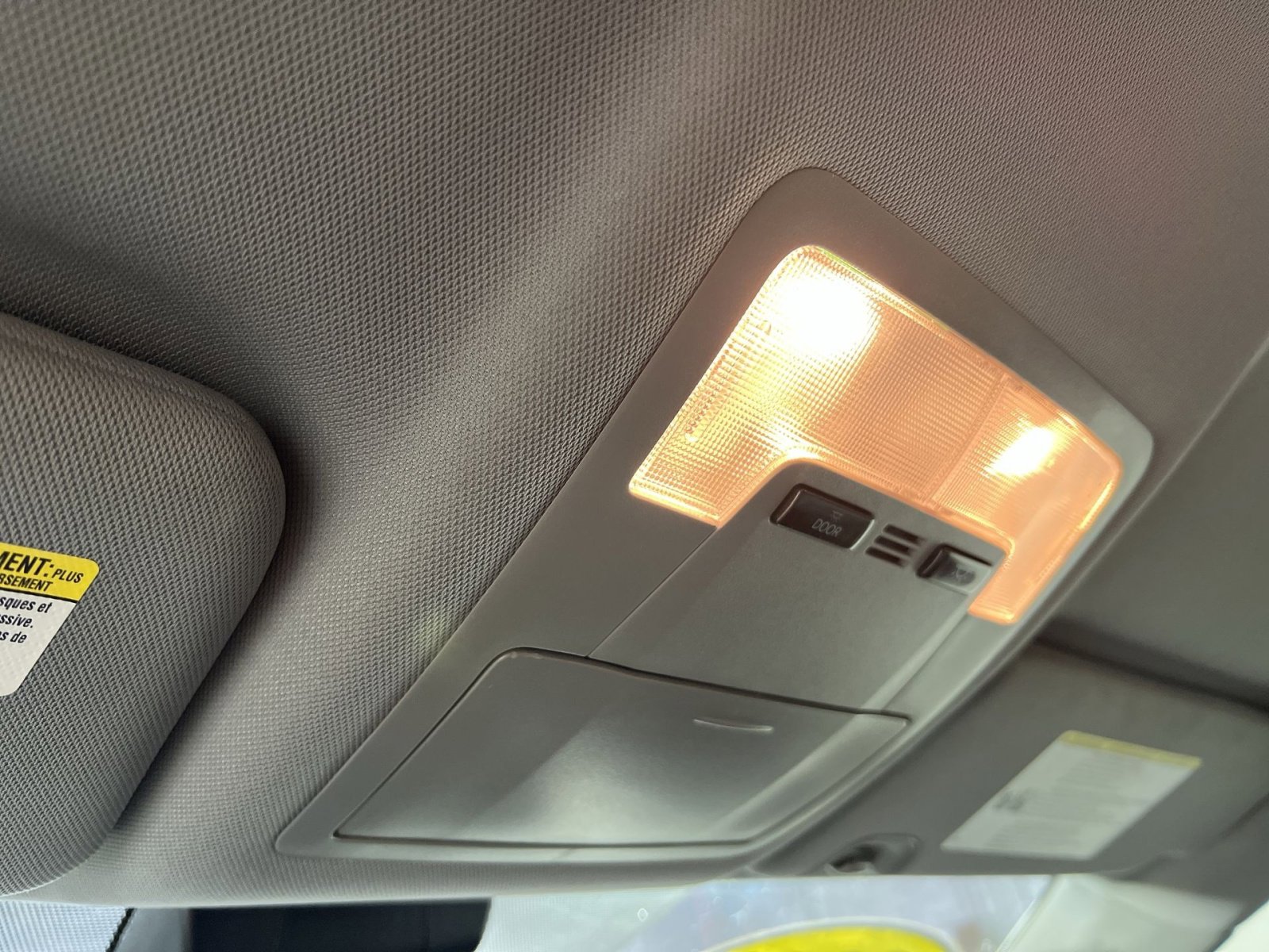 Used 2019 Toyota Highlander LE image 34