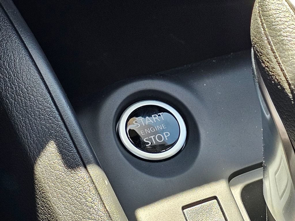 New 2025 Nissan Kicks Play S image 11