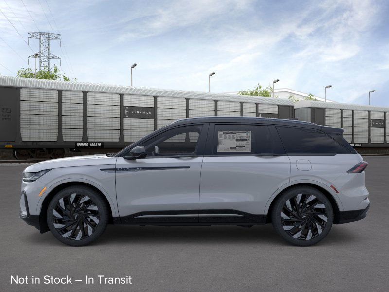 New 2026 Lincoln Nautilus Reserve w/ Jet Appearance Package image 3