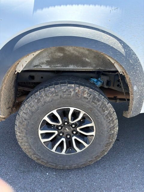 Used 2013 Ford F150 Raptor w/ Plus Pkg AWD/4WD image 22