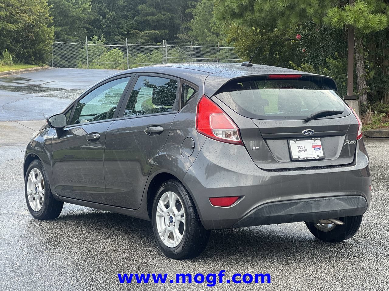 Used 2015 Ford Fiesta SE FWD video 2