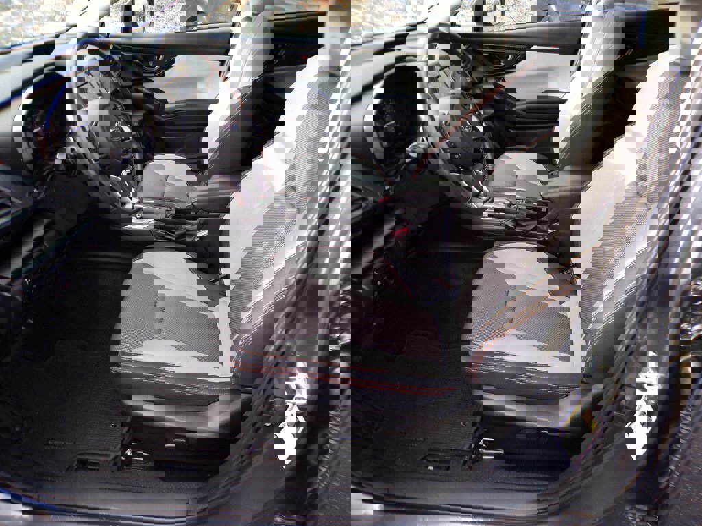 Used 2023 Subaru Crosstrek 2.0i Premium image 19