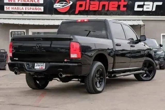 Used 2018 RAM 1500 Express w/ Black Ram 1500 Express Group image 10
