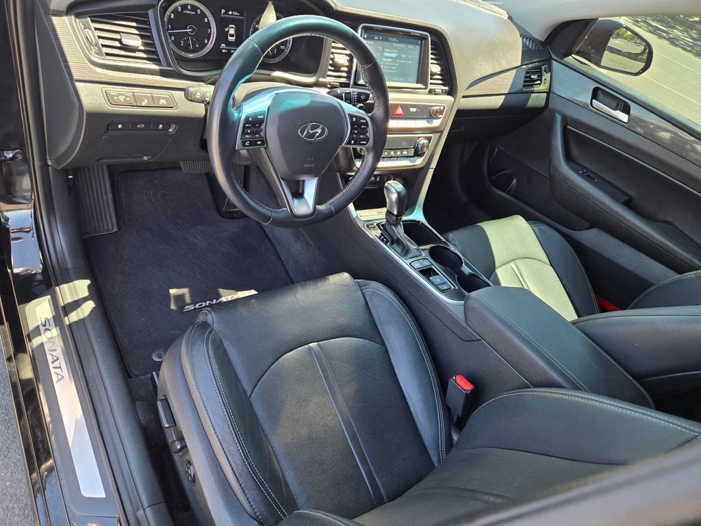 Used 2019 Hyundai Sonata Limited w/ Ultimate Package 04 FWD image 21
