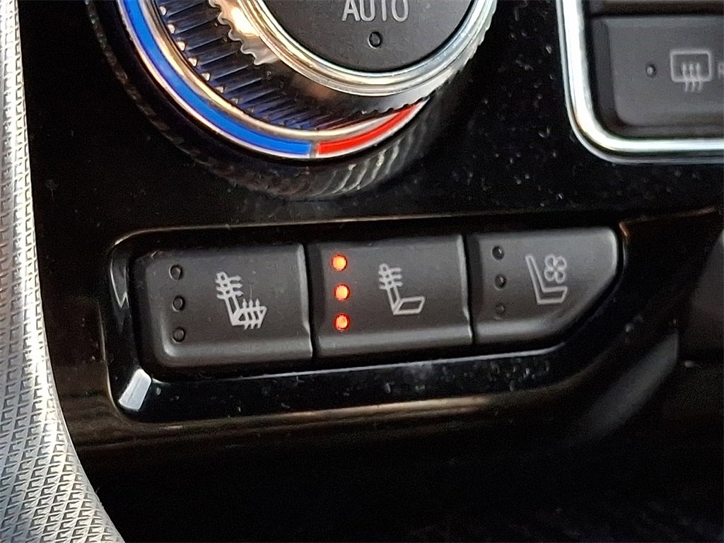 Used 2021 GMC Yukon Denali w/ Denali Ultimate Package image 28
