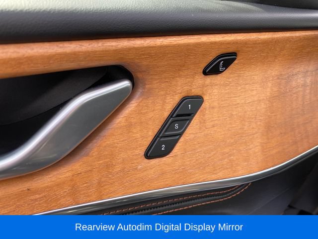Used 2022 Jeep Grand Cherokee Summit AWD/4WD image 19