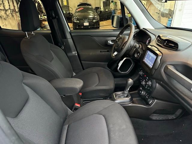 Used 2021 Jeep Renegade Sport image 22