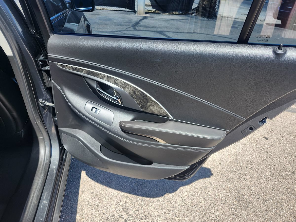 Used 2015 Buick LaCrosse Leather FWD image 20