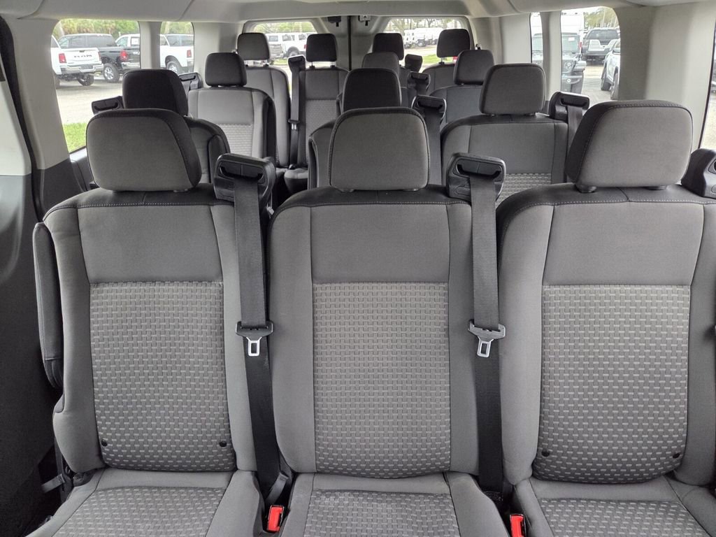 Used 2023 Ford Transit 350 XLT image 19
