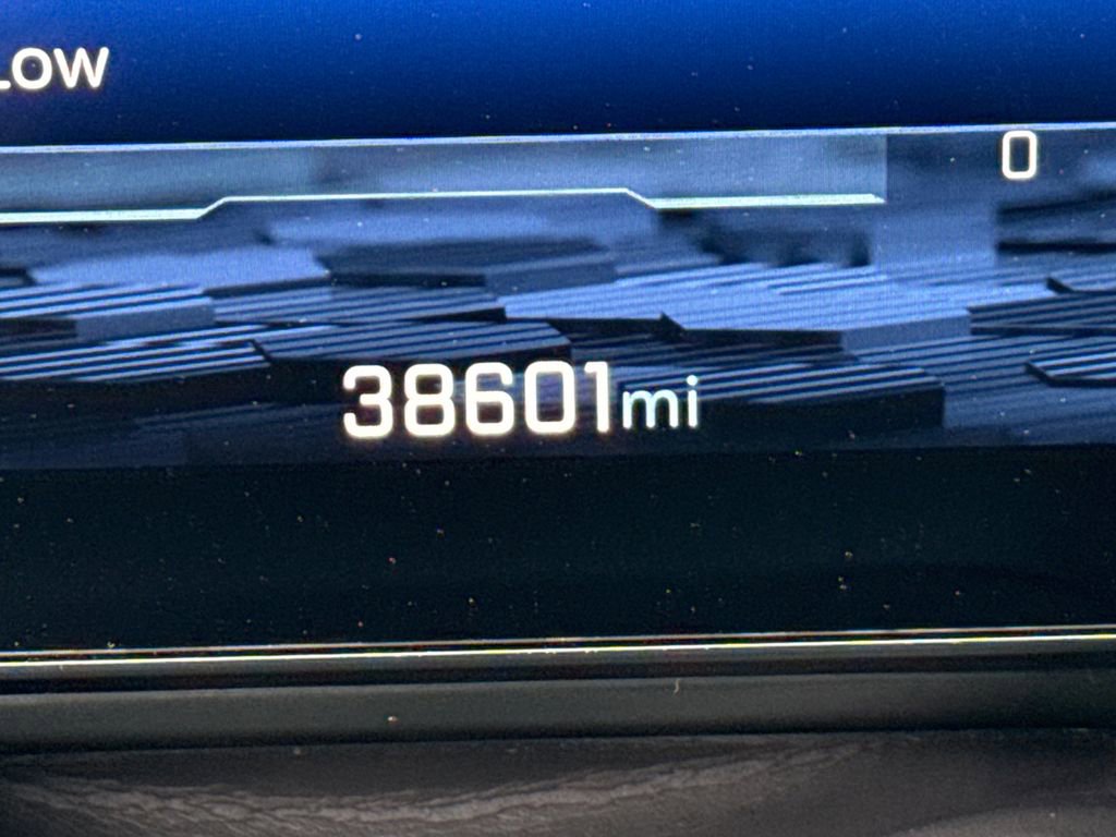 Certified 2025 Chevrolet Tahoe Z71 image 30