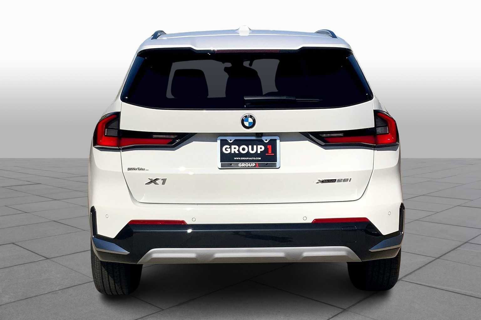 New 2026 BMW X1 xDrive28i w/ Convenience Package AWD/4WD image 4