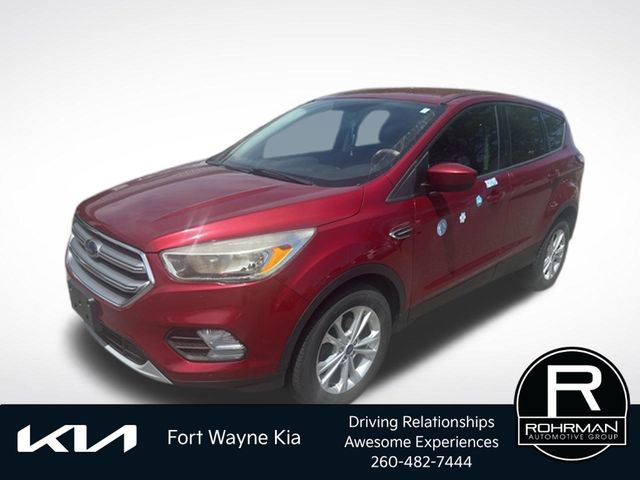 Used 2017 Ford Escape SE FWD image 1