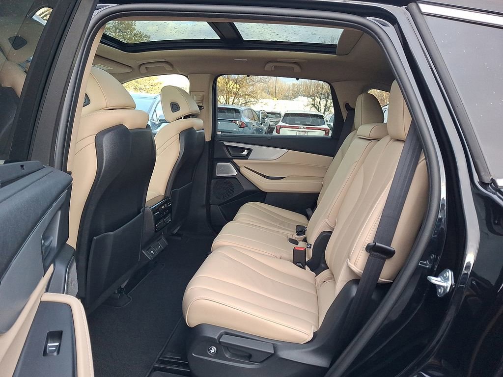 Used 2025 Acura MDX w/ Technology Package AWD/4WD image 12