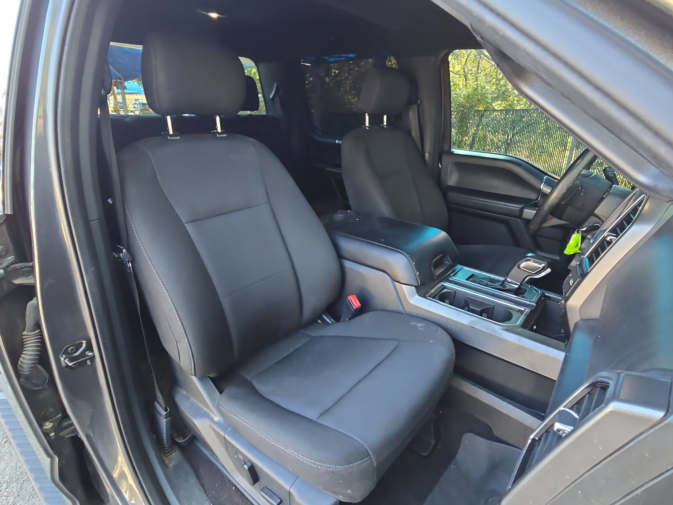 Used 2019 Ford F150 XLT w/ Equipment Group 302A Luxury AWD/4WD image 29
