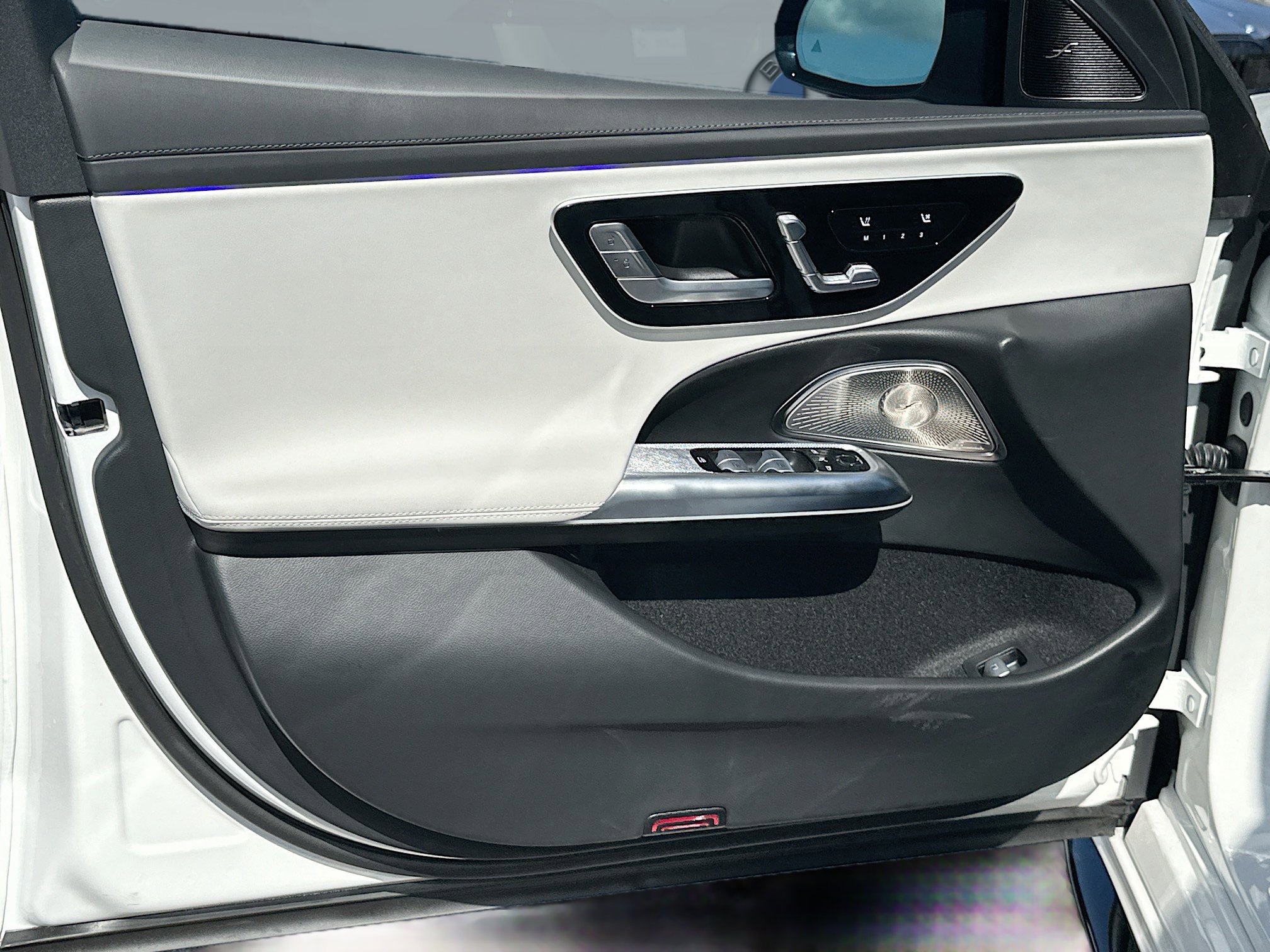 Used 2025 Mercedes-Benz E 53 AMG e 4MATIC Sedan image 22