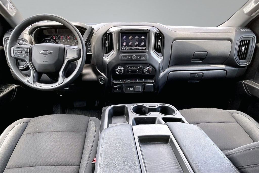 Used 2025 Chevrolet Silverado 1500 Custom Trail Boss w/ LPO, Dark Essentials Package AWD/4WD image 15