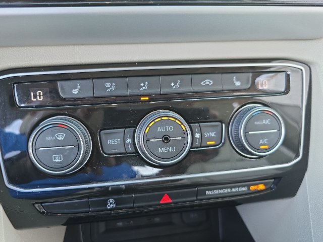 Used 2021 Volkswagen Atlas SEL R-Line FWD image 19