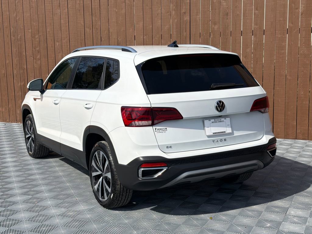 Used 2024 Volkswagen Taos SE w/ MDO Package image 14