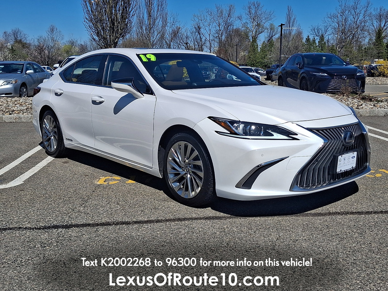 Used 2019 Lexus ES 300h w/ Luxury Package