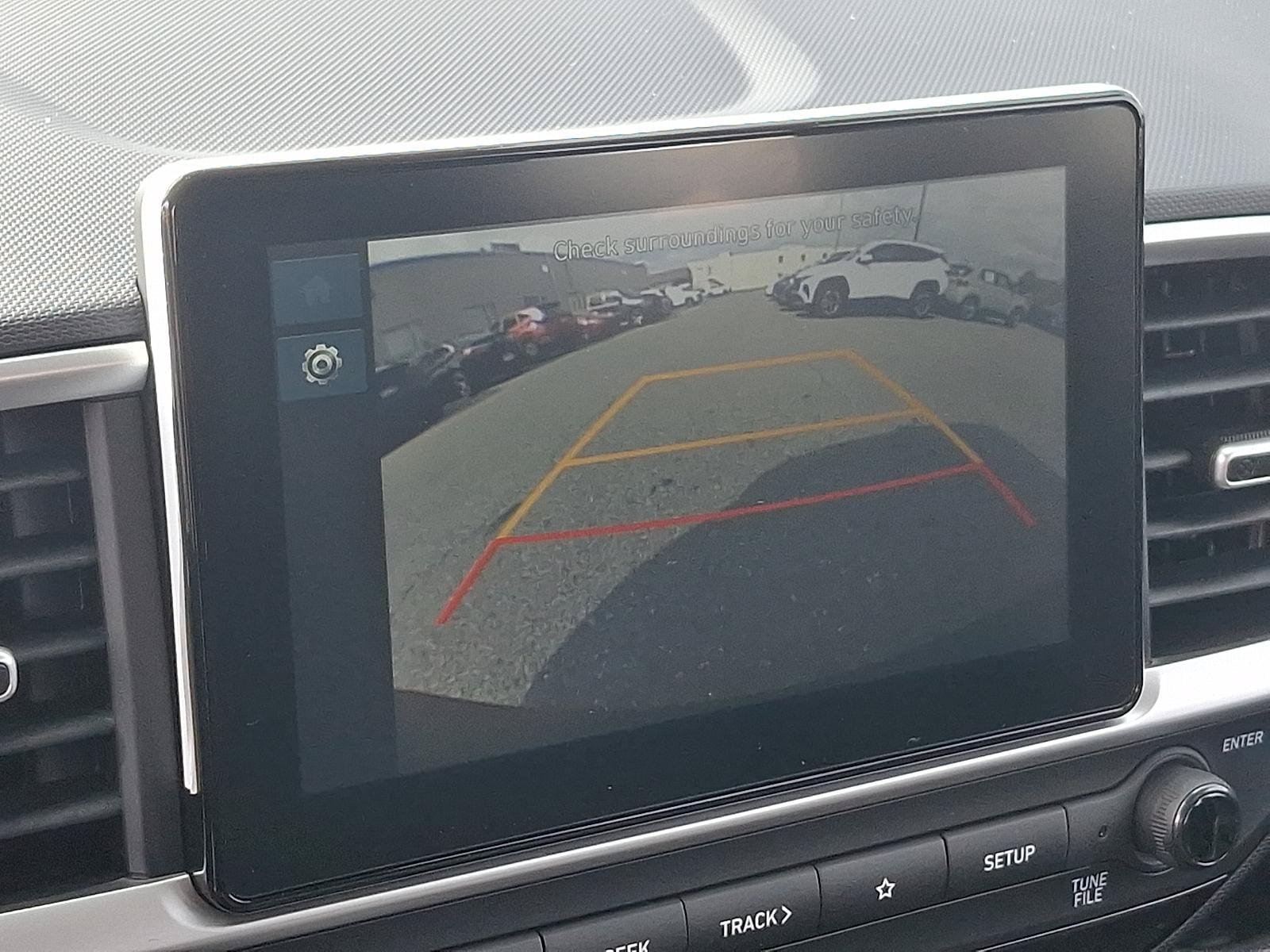 New 2026 Hyundai Venue SE FWD image 12