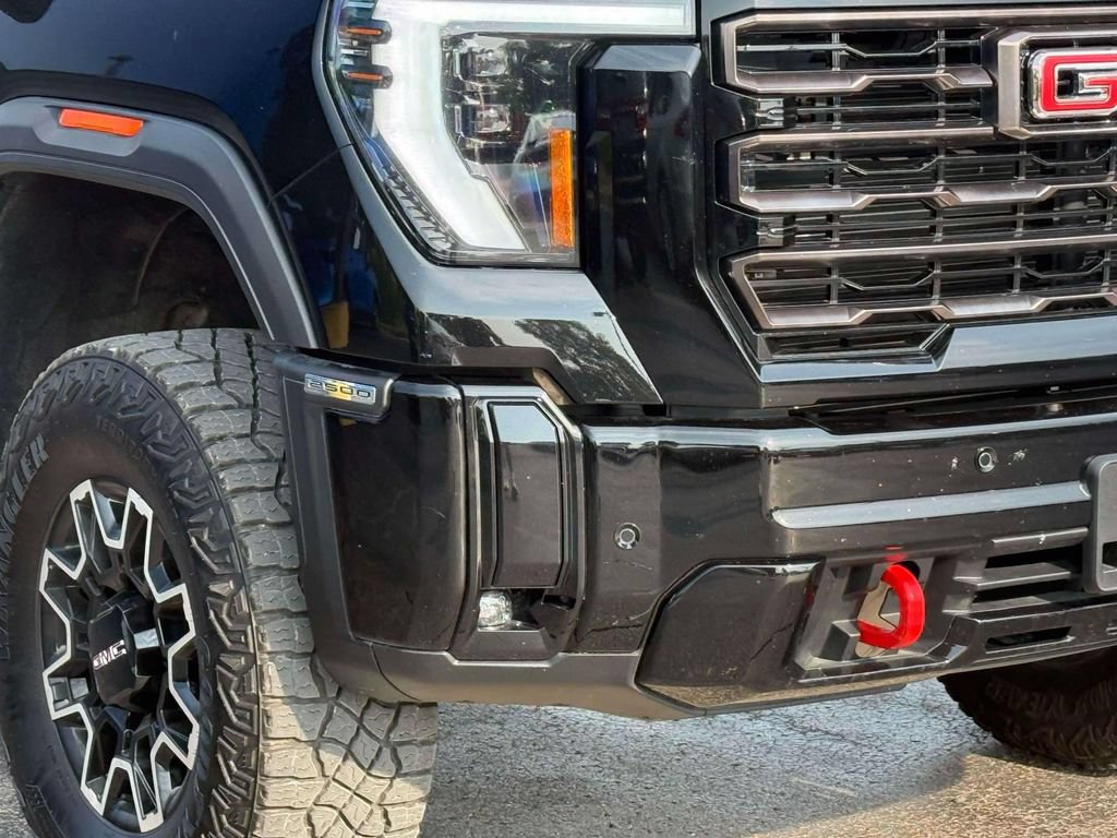 Used 2025 GMC Sierra 2500 AT4X AWD/4WD image 5