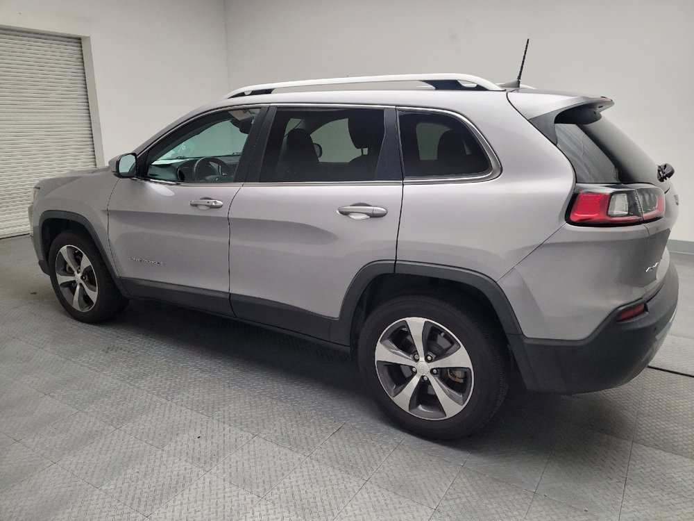 Used 2019 Jeep Cherokee Limited w/ Luxury Group image 3