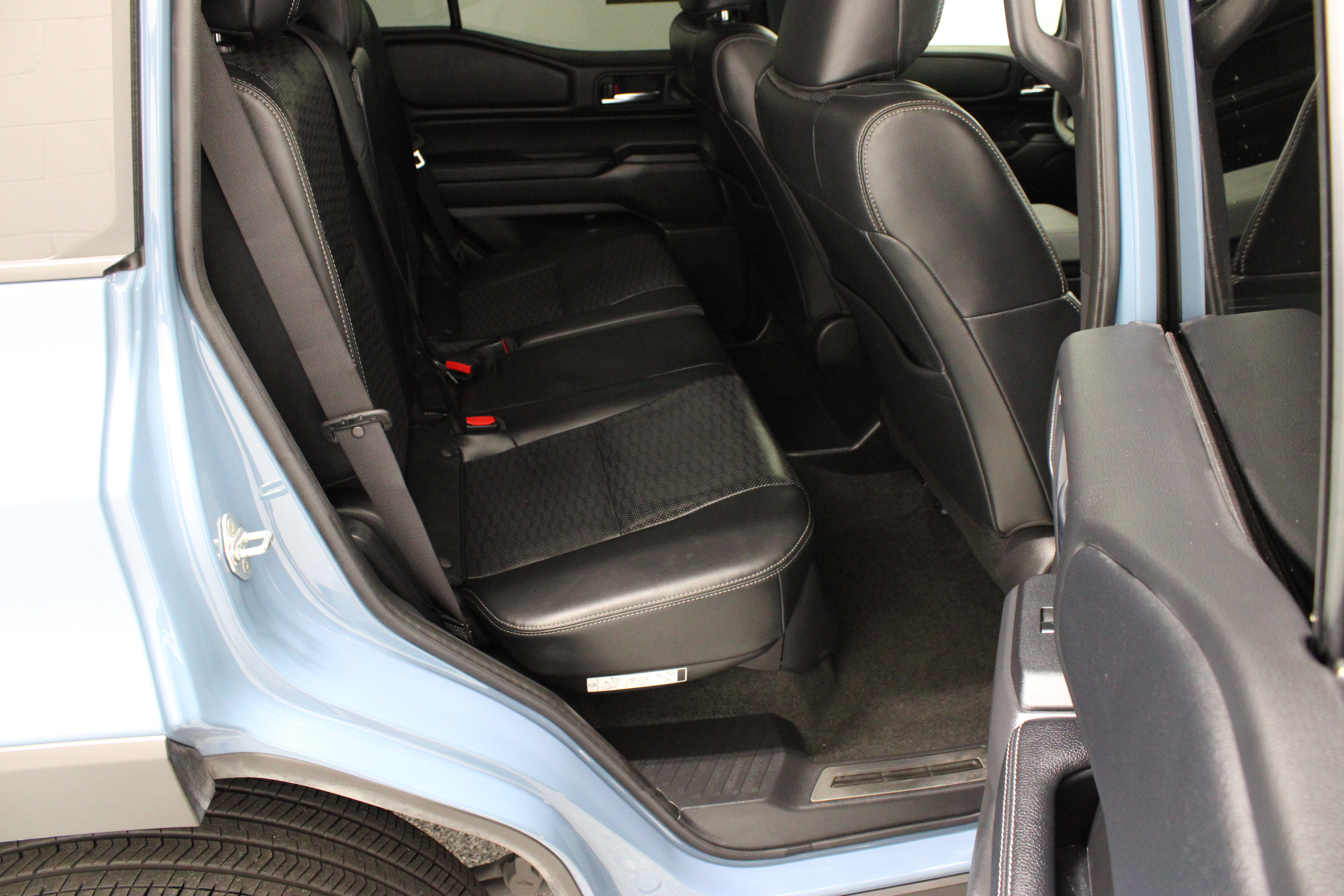 Used 2025 Toyota Land Cruiser w/ Premium Package AWD/4WD image 39