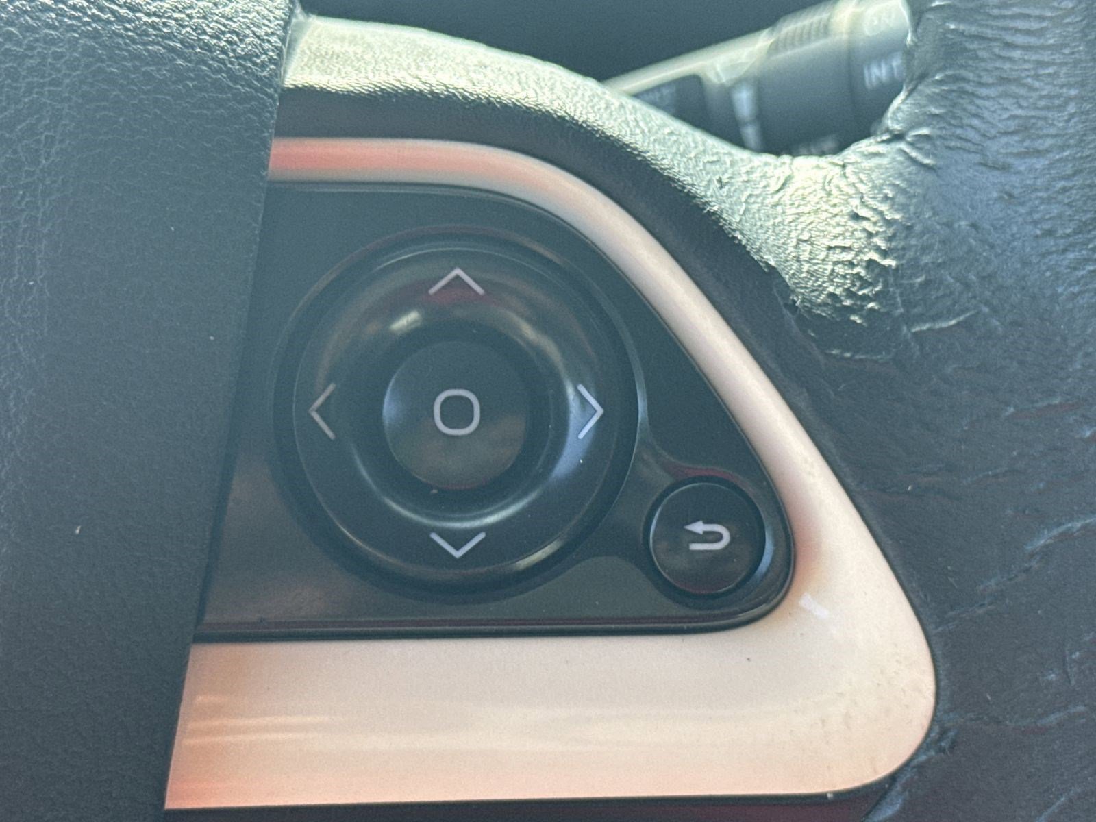 Used 2016 Toyota Prius Three FWD image 11