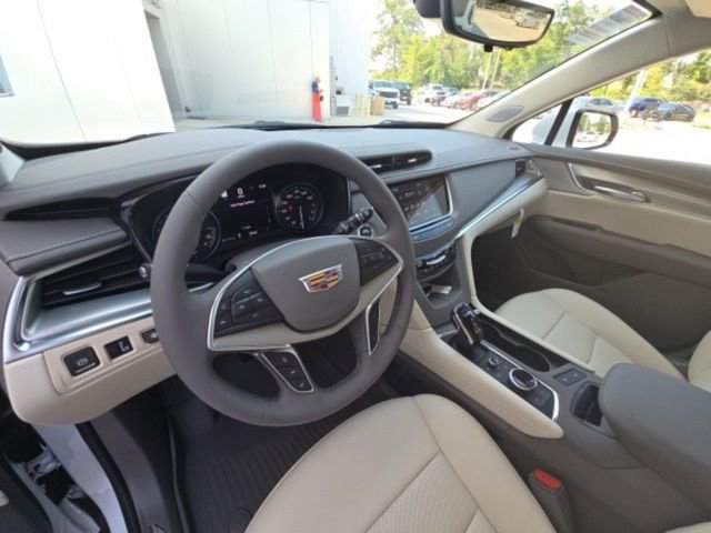 New 2025 Cadillac XT5 Premium Luxury w/ Technology Package image 11