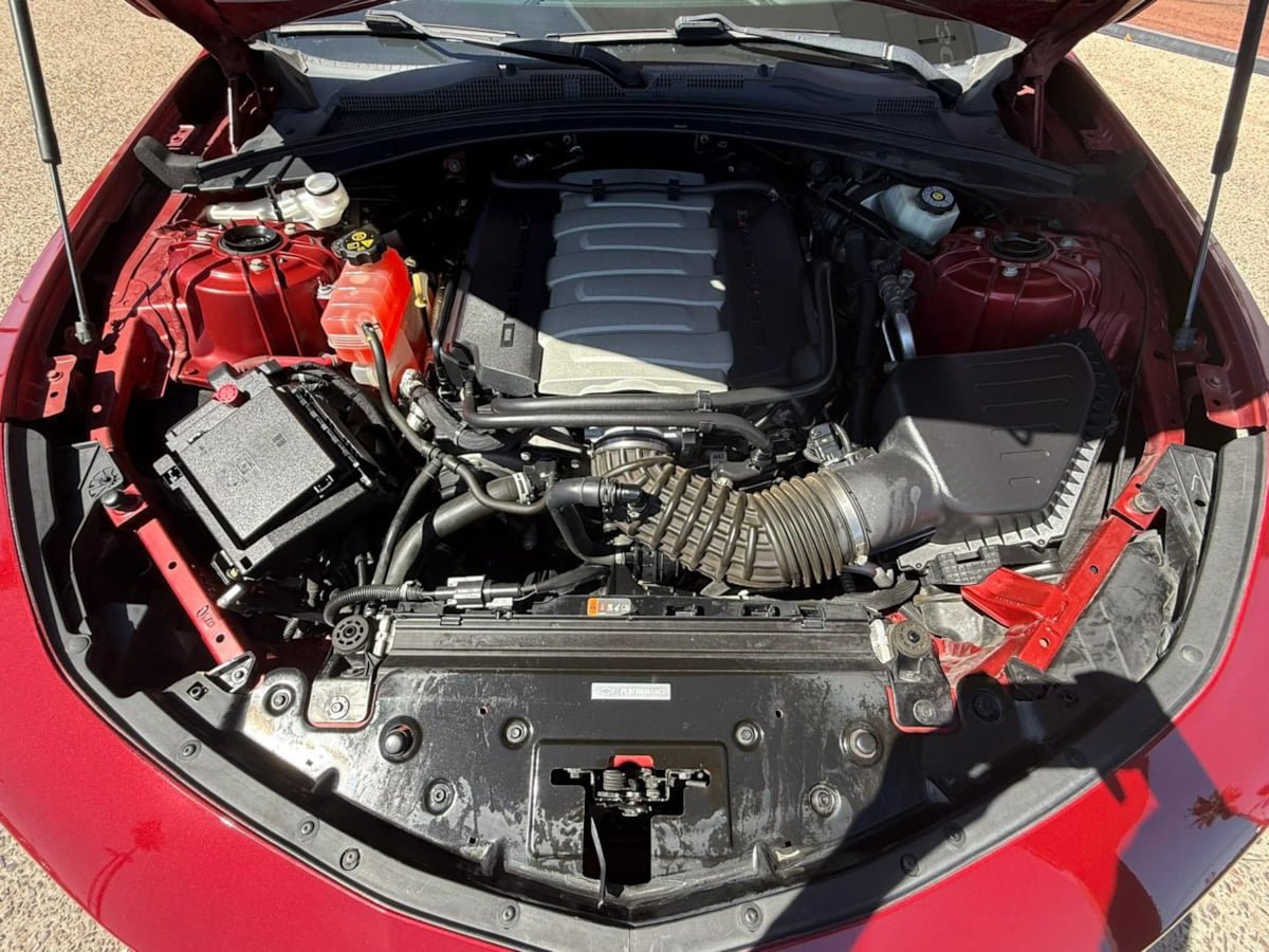 Used 2018 Chevrolet Camaro SS RWD image 22