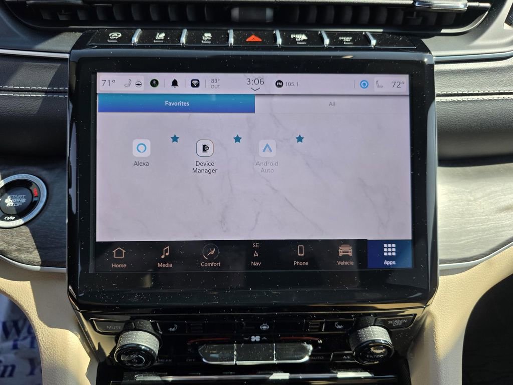 Used 2024 Jeep Grand Cherokee L Limited image 19