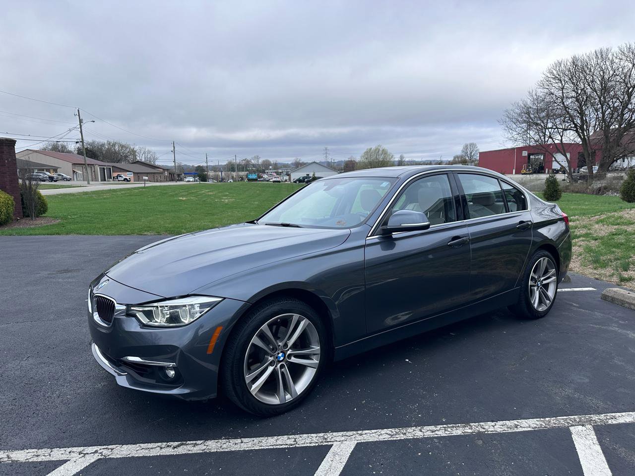Used 2017 BMW 330i Sedan image 3