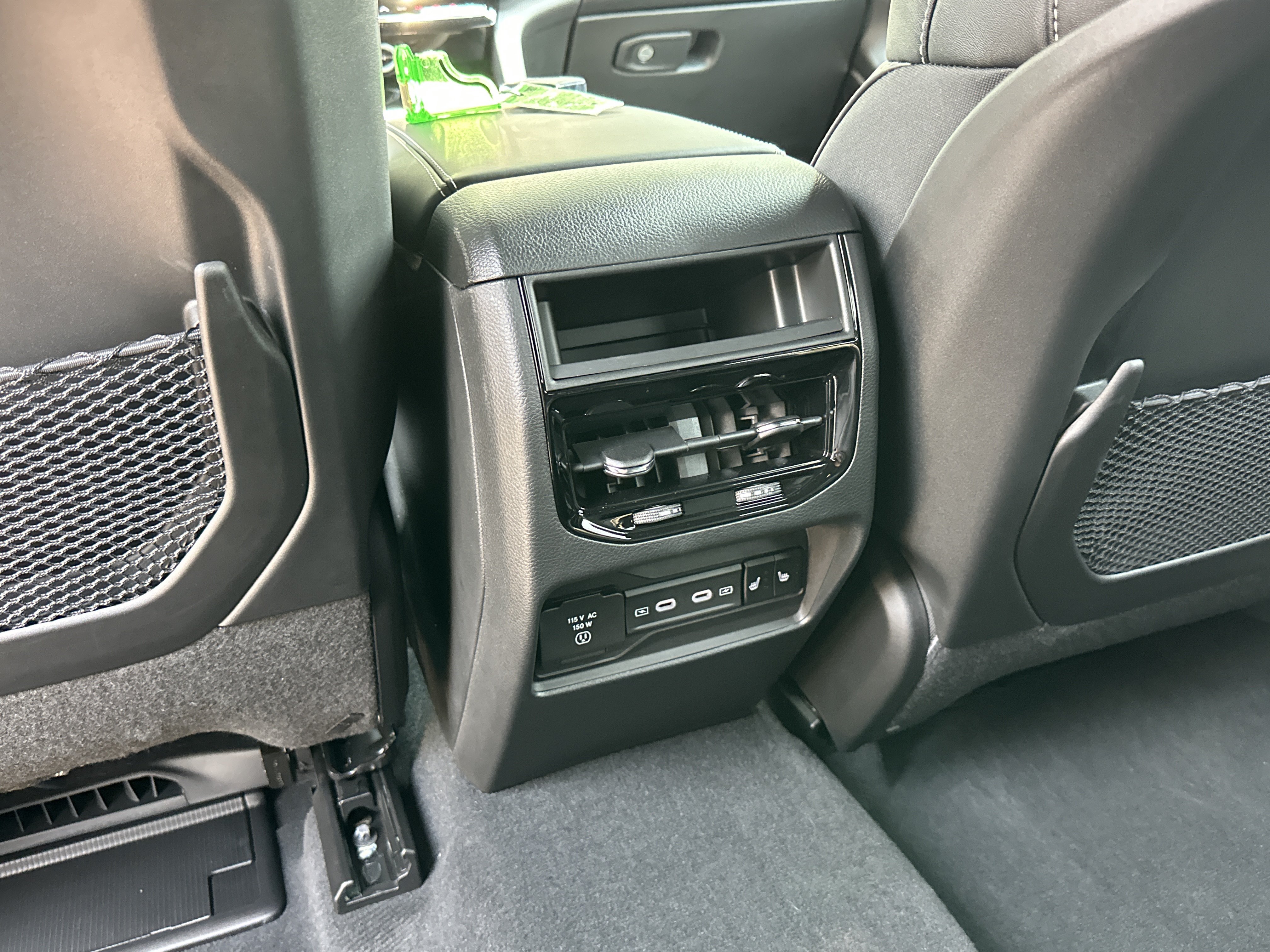 New 2026 Jeep Grand Cherokee Limited AWD/4WD image 30