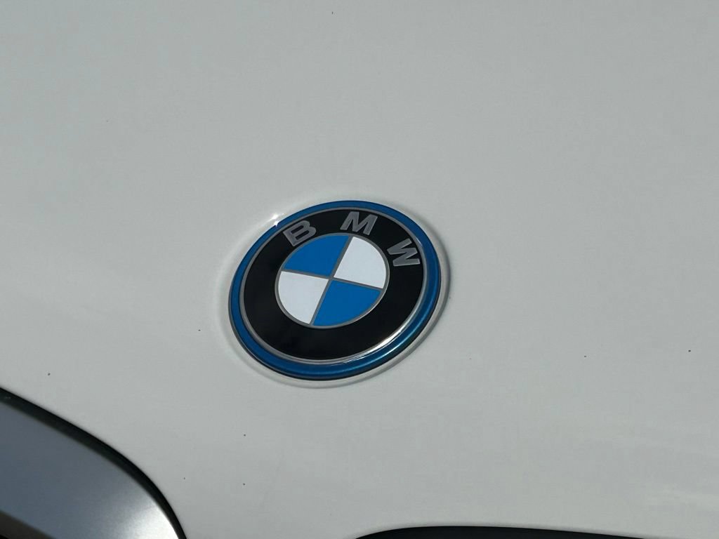 Used 2025 BMW X5 xDrive50e AWD/4WD image 44