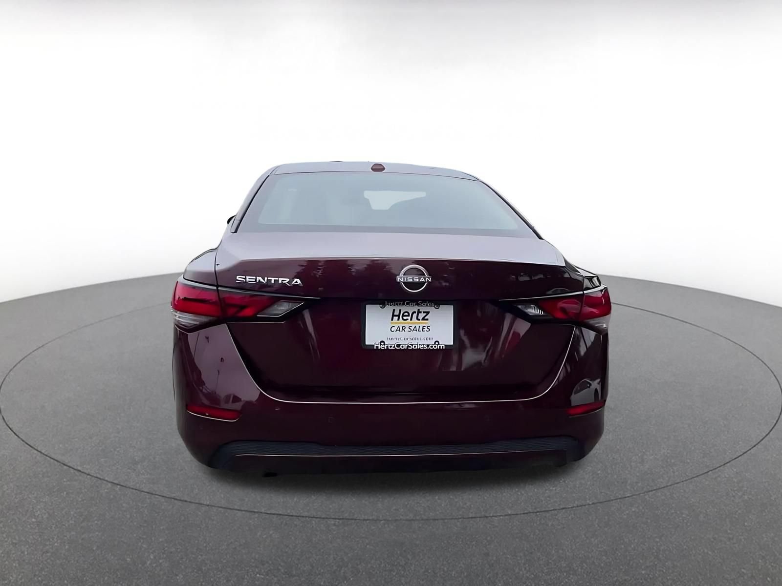 Used 2025 Nissan Sentra SV FWD image 10