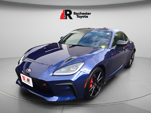 Certified 2024 Toyota GR86 Premium w/ Performance Package RWD image 3